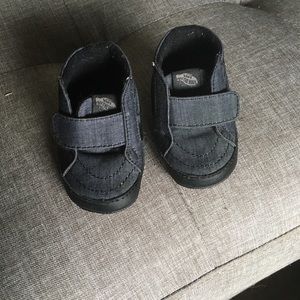 Infant Vans sneakers